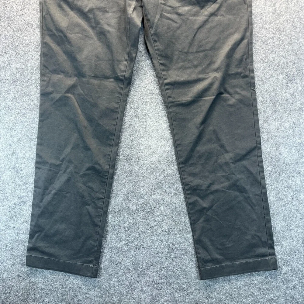 Vineyard Vines Pants Men's Size 30x32 Breaker Pant Straight Leg Gray Chino Pants - Picture 2 of 15